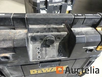 Dewalt accuspijkermachine + bouwplaatsradio