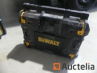 Dewalt accuspijkermachine + bouwplaatsradio - afbeelding 6 van  13