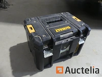 Dewalt accuspijkermachine + bouwplaatsradio - afbeelding 9 van  13