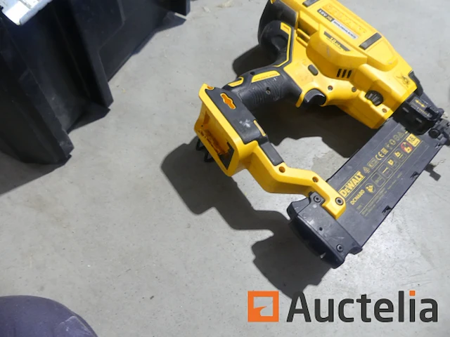 Dewalt accuspijkermachine + bouwplaatsradio - afbeelding 13 van  13