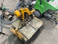 Dewalt afkortcirkelzaagmachine - afbeelding 1 van  5