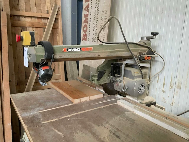 Dewalt afkortcirkelzaagmachine - afbeelding 3 van  9
