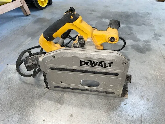 Dewalt afkortzaag - afbeelding 1 van  1