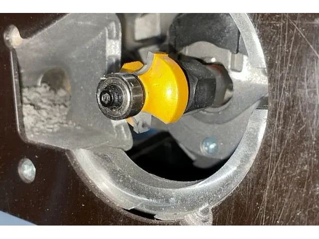 Dewalt bovenfrees - afbeelding 3 van  7
