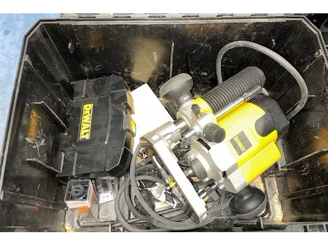 Dewalt bovenfrees - afbeelding 7 van  7