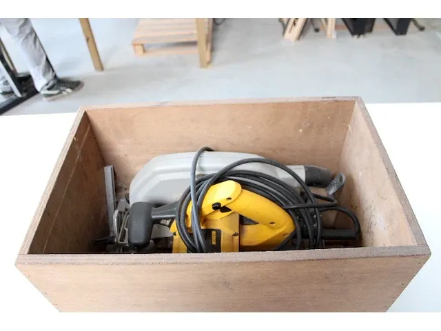 Dewalt cirkelzaag - afbeelding 1 van  3