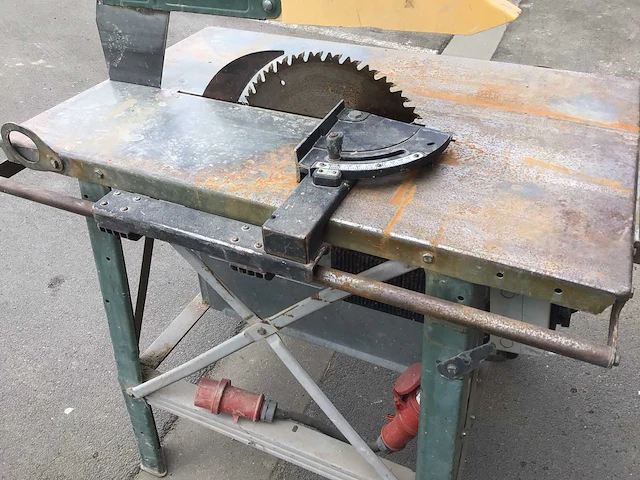 Dewalt cirkelzaag - afbeelding 3 van  6