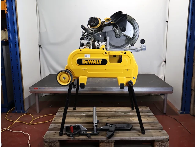 Dewalt combinatiezaag - afbeelding 1 van  8