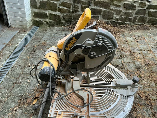 Dewalt d27107 qs zaagtafel - afbeelding 11 van  17