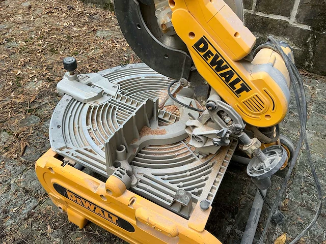Dewalt d27107 qs zaagtafel - afbeelding 14 van  17