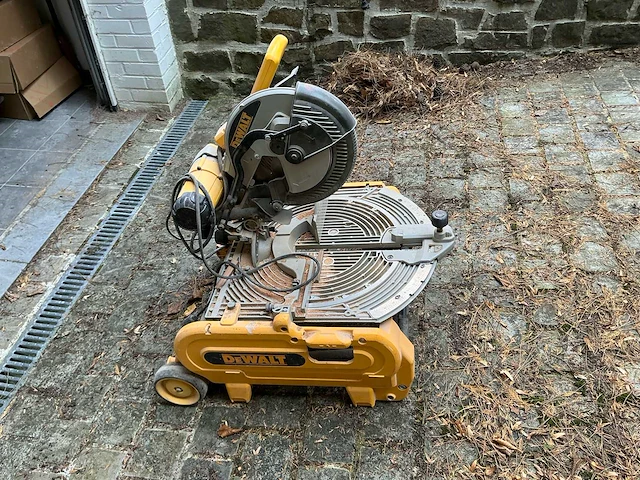 Dewalt d27107 qs zaagtafel - afbeelding 6 van  17