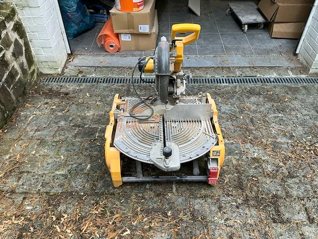 Dewalt d27107 qs zaagtafel - afbeelding 8 van  17