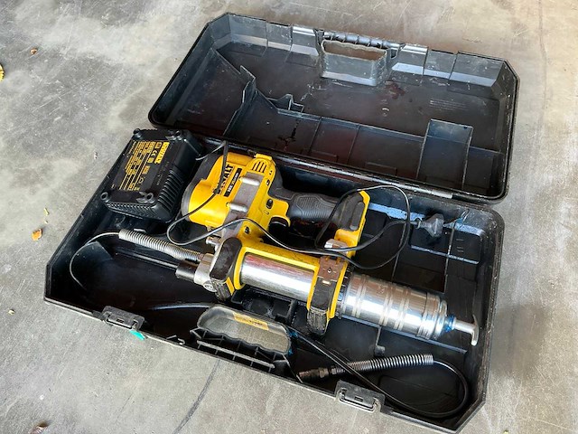 Dewalt dcgg571 accu-vetpomp - afbeelding 1 van  3