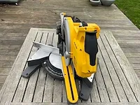 Dewalt dcs 778 afkortzaag - afbeelding 2 van  9