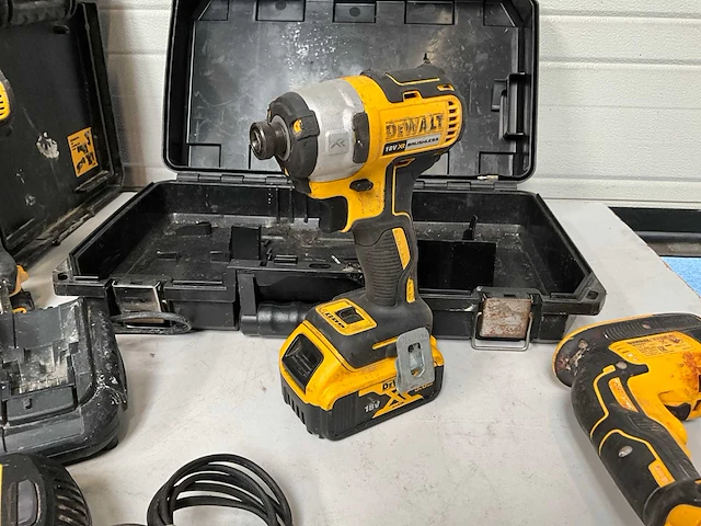 Dewalt diverse accu gereedschappen (8x) - afbeelding 16 van  21