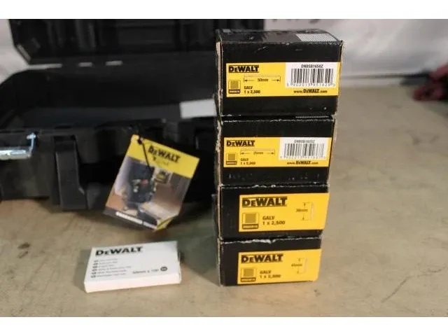 Dewalt dpn1664pp-tstak tstak set 16 ga afwerktacker - afbeelding 1 van  4
