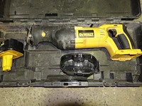 Dewalt draadloze reciprozaag - afbeelding 2 van  3