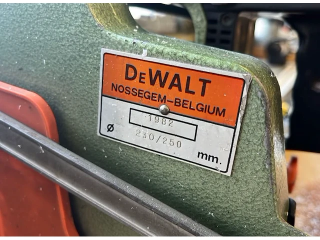 Dewalt dw 125 pendelzaag - afbeelding 4 van  7