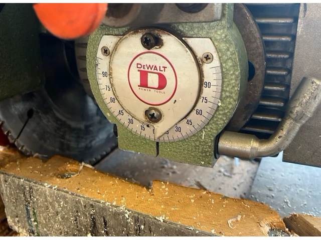 Dewalt dw 125 pendelzaag - afbeelding 5 van  7