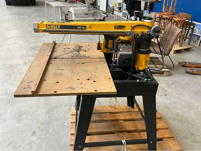 Dewalt dw 721 zaagtafel - afbeelding 1 van  8