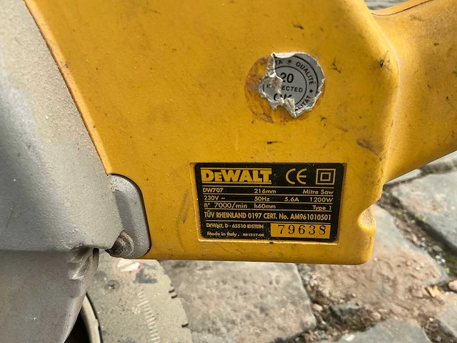 Dewalt dw707 afkortcirkelzaagmachine - afbeelding 2 van  4