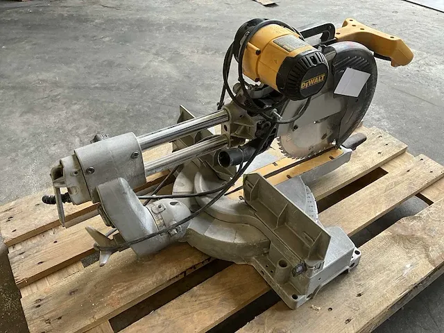 Dewalt dw708-qs afkortzaag telescoop 305mm - afbeelding 5 van  7