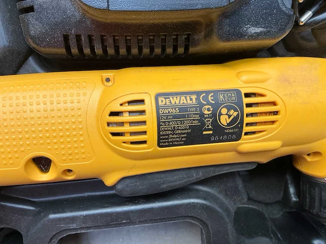 Dewalt dw965 haakse boor - afbeelding 2 van  3