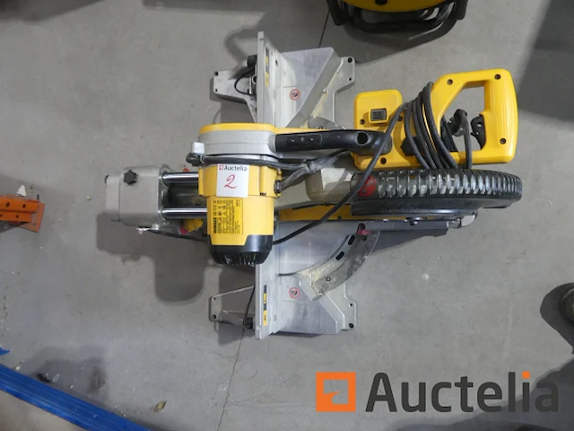 Dewalt dws780-qs verstekzaag - afbeelding 7 van  10
