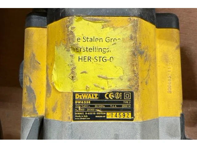 Dewalt freesmachine - afbeelding 2 van  4