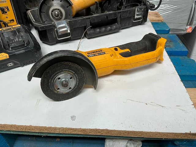 Dewalt gereedschappen (3x) - afbeelding 9 van  10