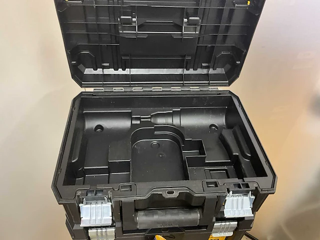 Dewalt gereedschapskoffer (6x) - afbeelding 2 van  2