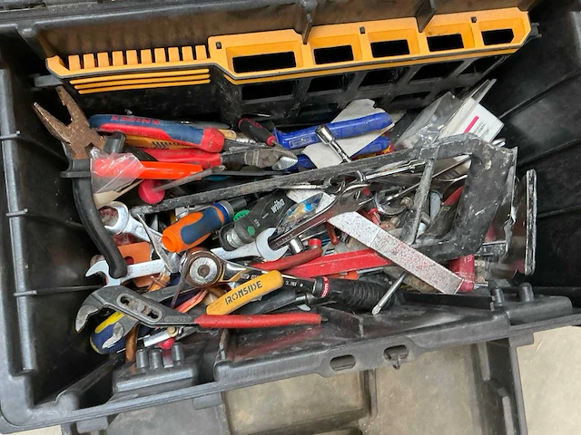 Dewalt gereedschapskoffer met inhoud (3x) - afbeelding 3 van  9