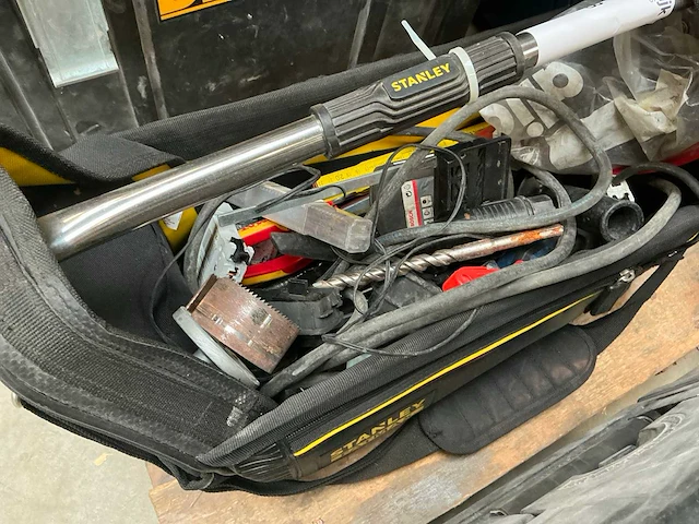 Dewalt gereedschapskoffer met inhoud (3x) - afbeelding 5 van  9