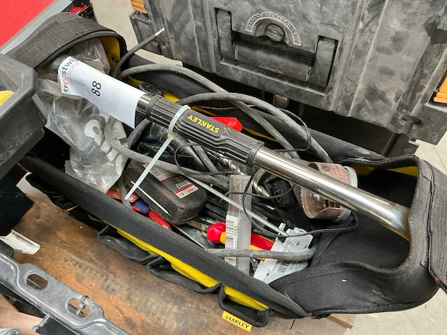 Dewalt gereedschapskoffer met inhoud (3x) - afbeelding 6 van  9