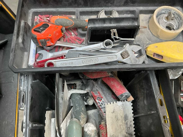 Dewalt gereedschapskoffer met inhoud (3x) - afbeelding 8 van  9