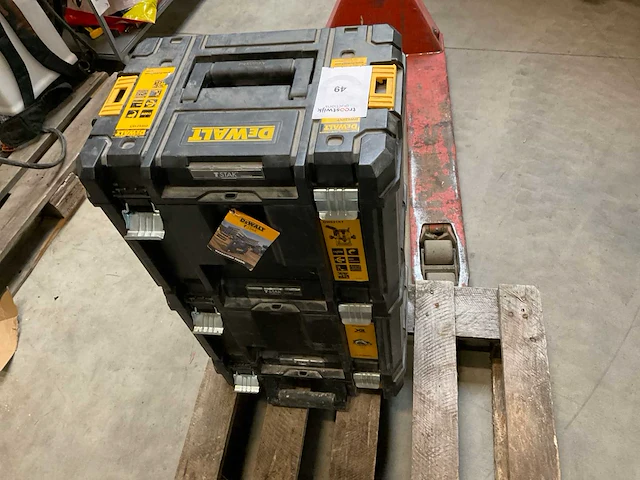 Dewalt gereedschapskoffer - afbeelding 1 van  3