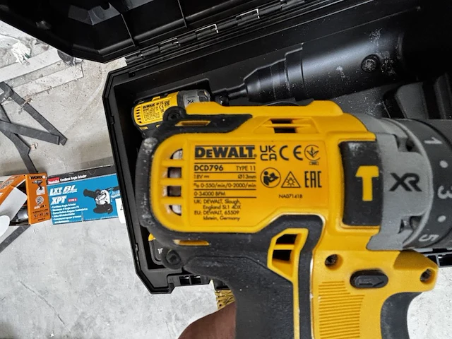 Dewalt gevulde werkkoffers - afbeelding 7 van  7