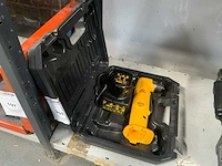 Dewalt haakse schroefboormachine - afbeelding 1 van  4