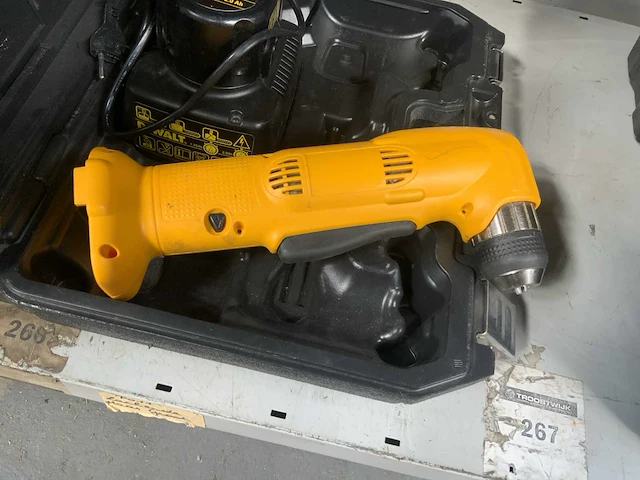 Dewalt haakse schroefboormachine - afbeelding 2 van  4