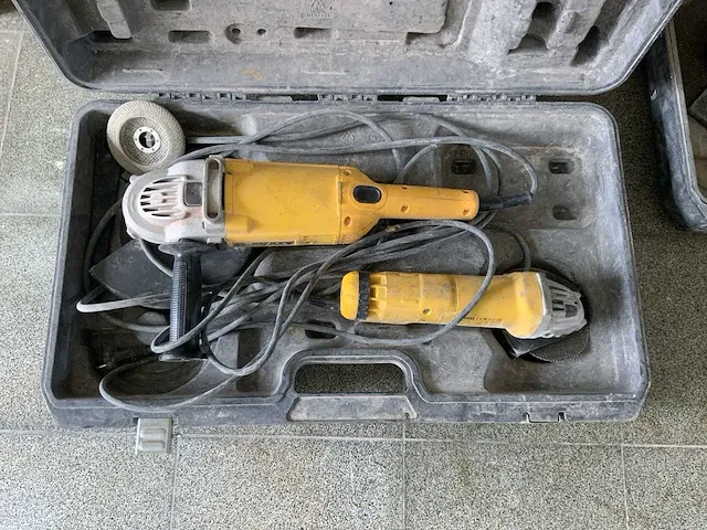 Dewalt haakse slijper (2x) - afbeelding 2 van  5