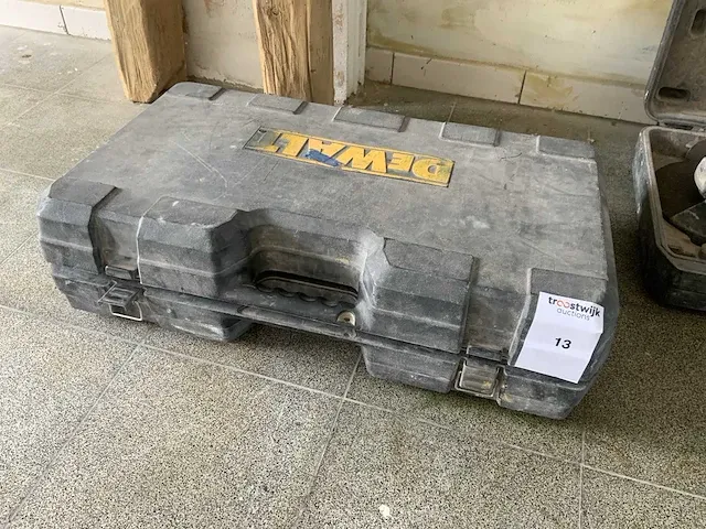 Dewalt haakse slijper (2x) - afbeelding 3 van  5