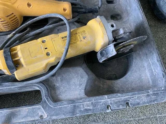Dewalt haakse slijper (2x) - afbeelding 5 van  5