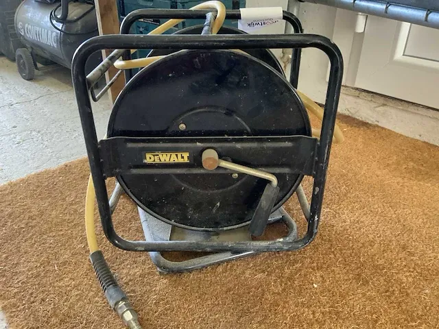Dewalt luchtslanghaspel - afbeelding 3 van  3