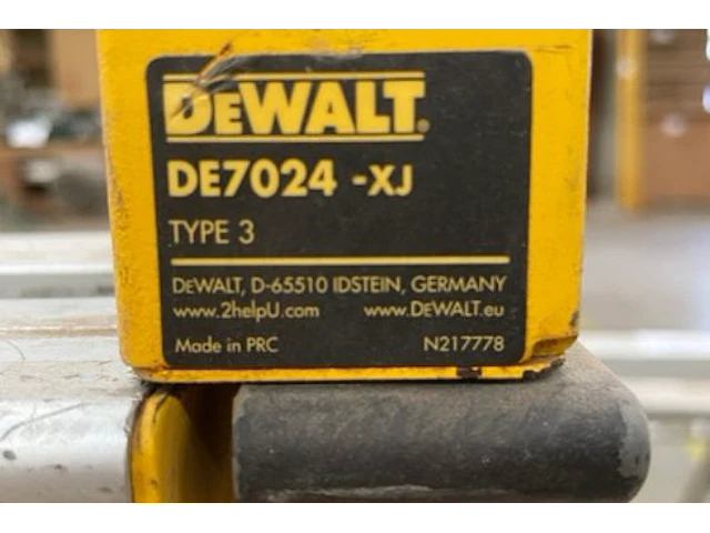 Dewalt materiaal steun - afbeelding 3 van  4