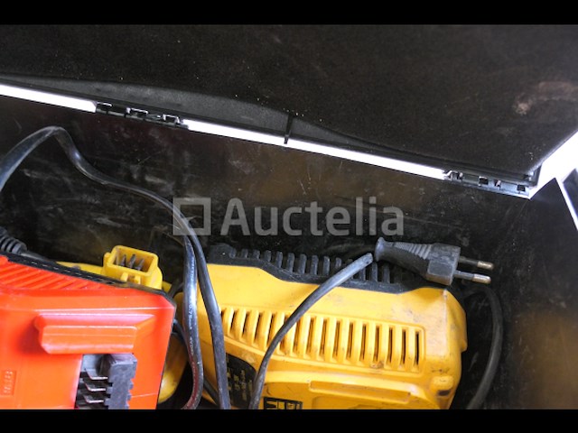 Dewalt ontbramen, accu's, laders - afbeelding 8 van  8