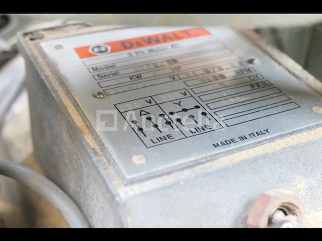 Dewalt radiaalzaag 1875 - afbeelding 7 van  10