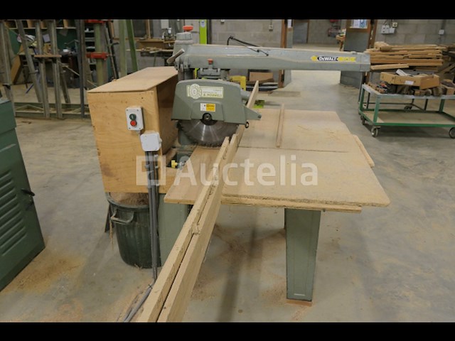 Dewalt radiale zaag - afbeelding 7 van  12