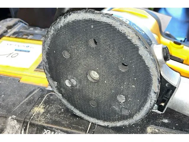 Dewalt ronde schuurmachine - afbeelding 3 van  5