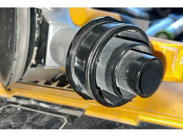Dewalt ronde schuurmachine - afbeelding 4 van  5