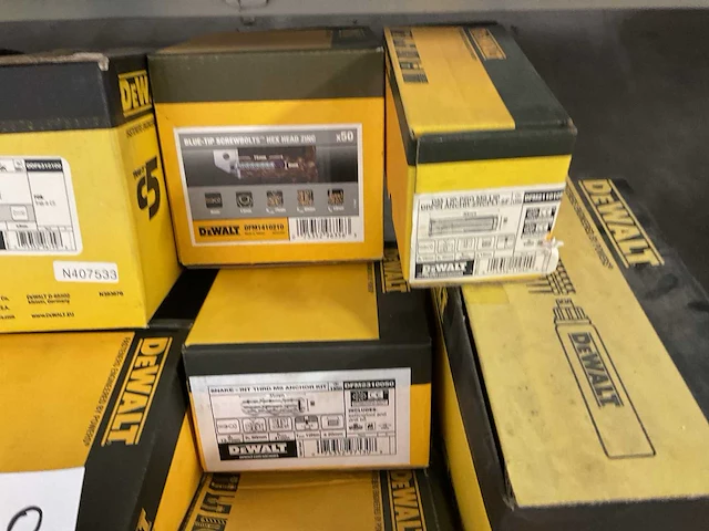 Dewalt schroeven en bevestigen - afbeelding 6 van  12